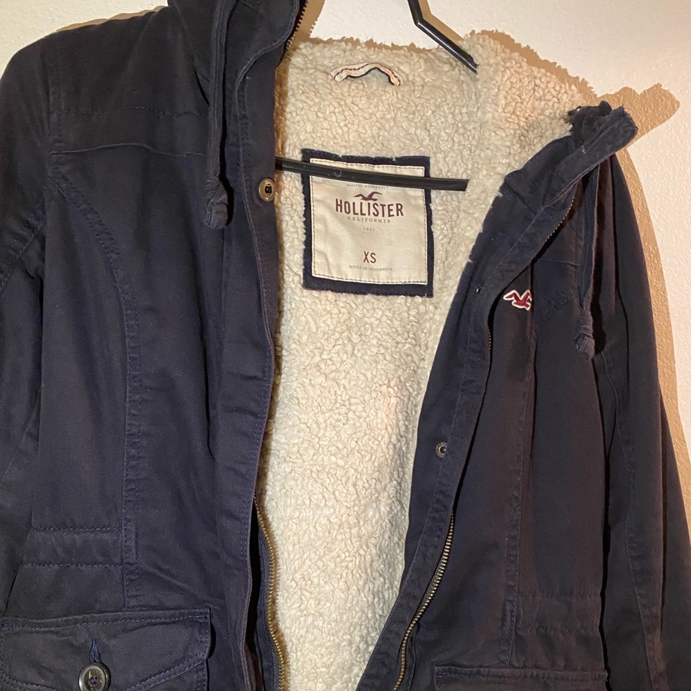 Hollister Sherpa Fur Coat - Picture 5 of 10